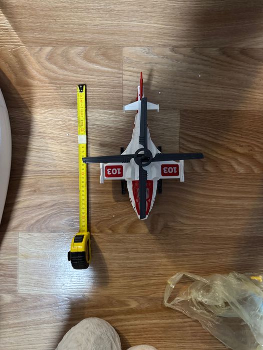 Іграшки. Машинки .  Гелікоптер.Б/у