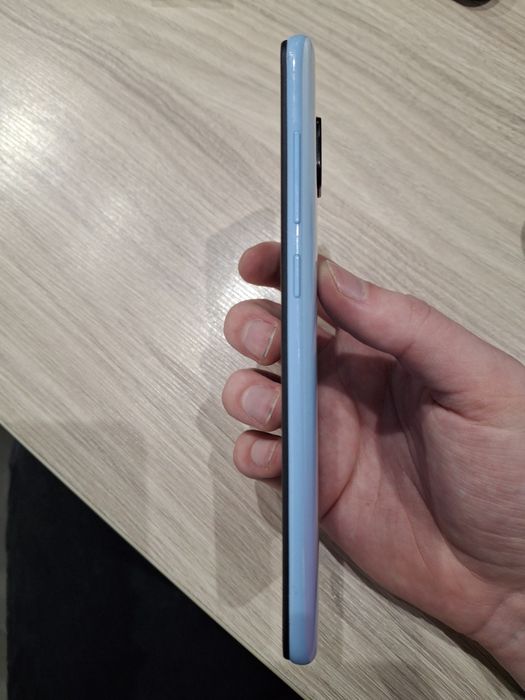 Продам Redmi Note 9