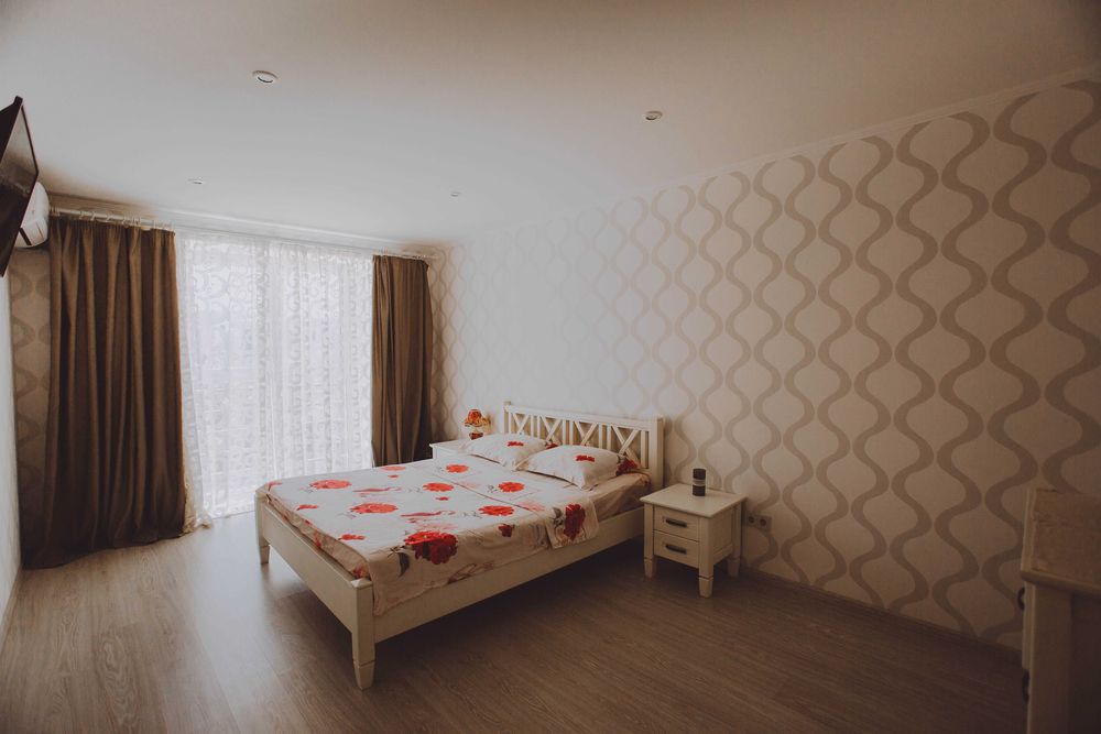 Шикарная квартира, новый дом с видом на Корпусный парк. Тепло/автоном/