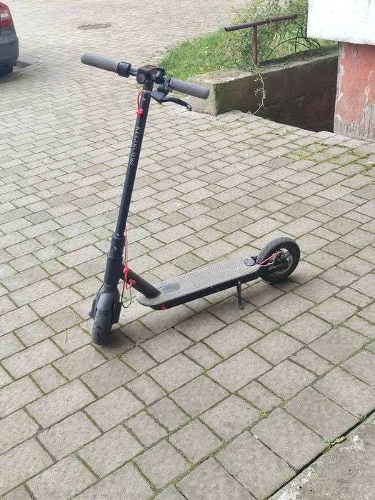 Продам електро самокат Kugoo m365