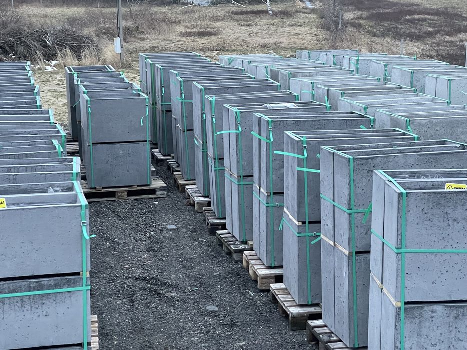 Donica betonowa z betonu architektonicznego