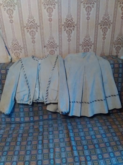 Костюм женский б/у