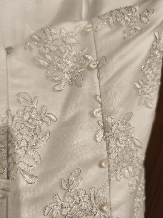 Suknia ślubna z tiulem