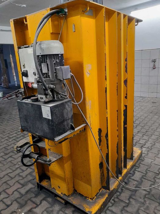 Bramidan B30  belownica prasa 4KW 2010r śmieci odpady makulatura