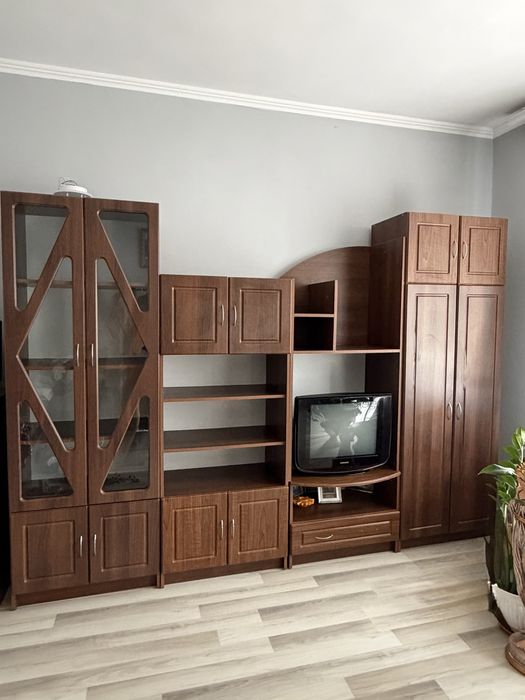 Продам стінку у вітальню