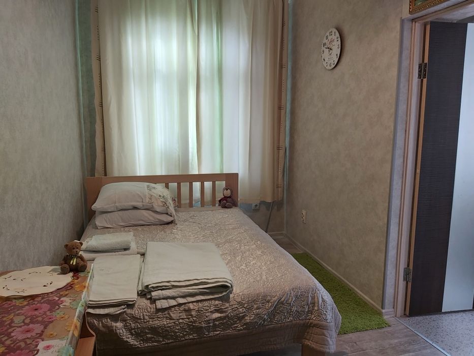 ВІЛЬНО з 25.02 Власник вул Річки. Двокімнатна квартира з кухнею, центр