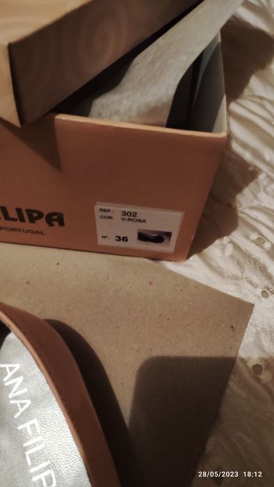 Sapatos de comunhão em cetim