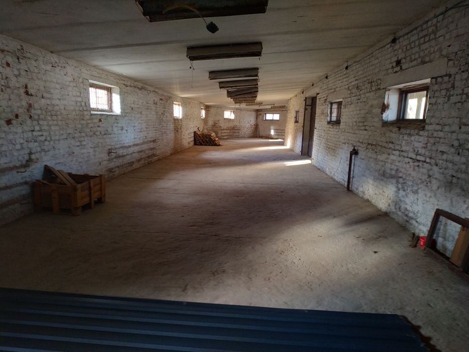 Складські приміщення з рампою, гаражі під СТО, офіс, магазин