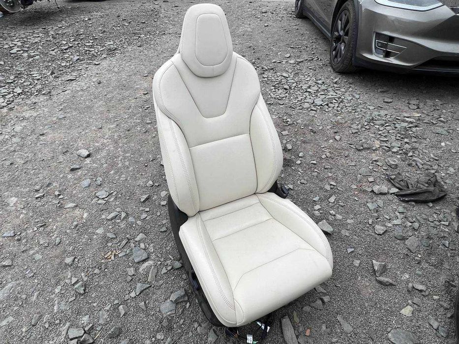 Крило крила Тесла Модел С Tesla Model S 2018-