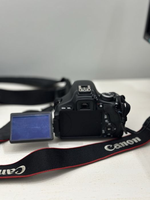 Máquina Fotográfica Canon EOS 600D