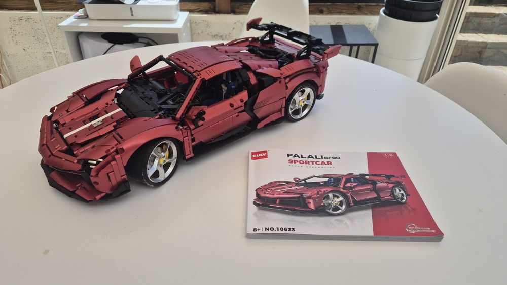 Guly Ferrari Sf90 (kompatybilne Lego Technic)