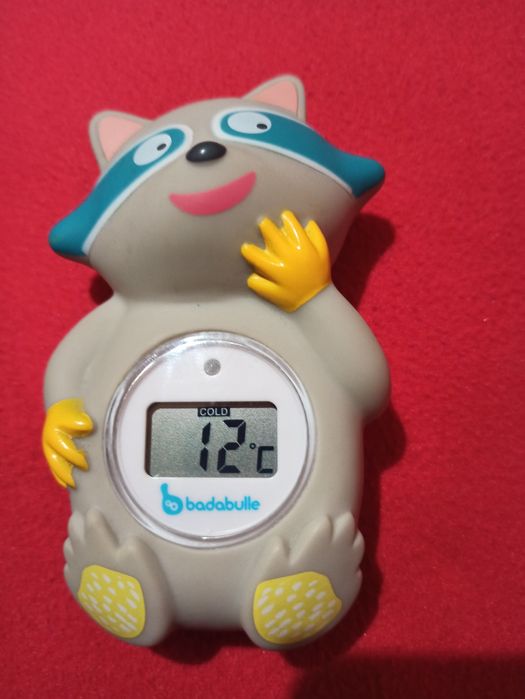 Термометр кімнатний на дотик.