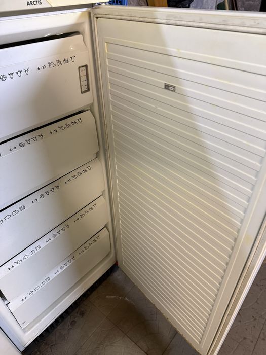 Морозильна камера AEG Arctis 5 шухляд