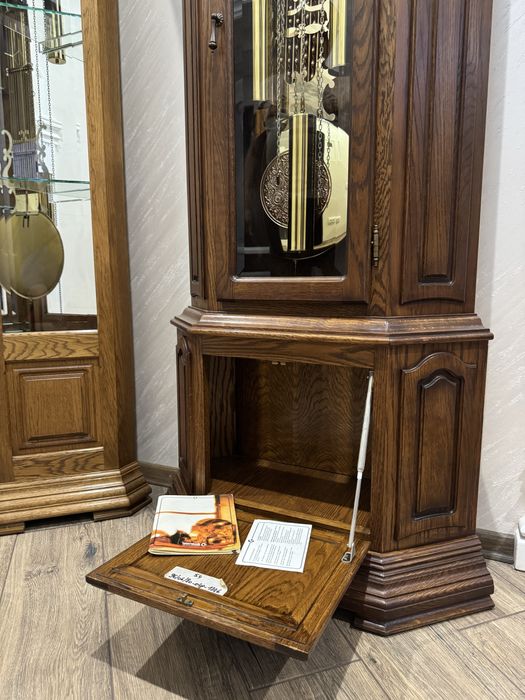 Антикварний годинник підлоговий (напольный) з боєм