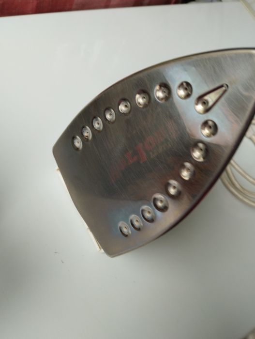 Продам утюг Verloni Италия