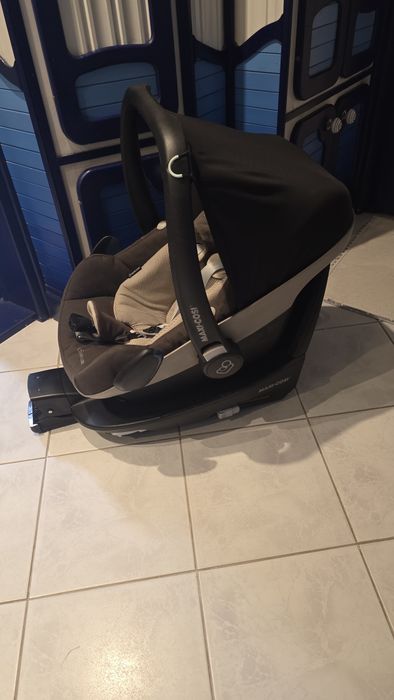 Fotelik z bazą isofix Maxi Cosi Pebble Plus