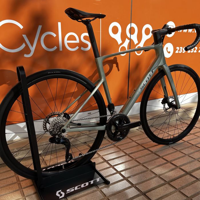 Bicicketa de Estrada Scott Addict 40