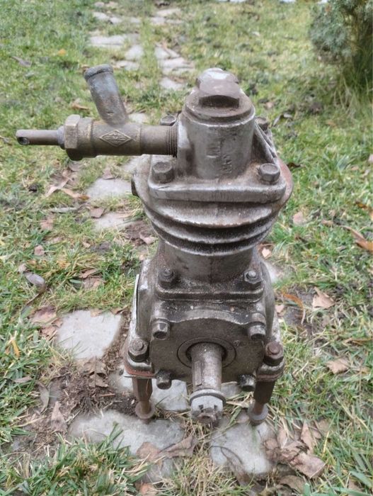 Продам компрессор