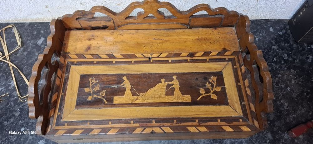 Escrivaninha portátil século XIX