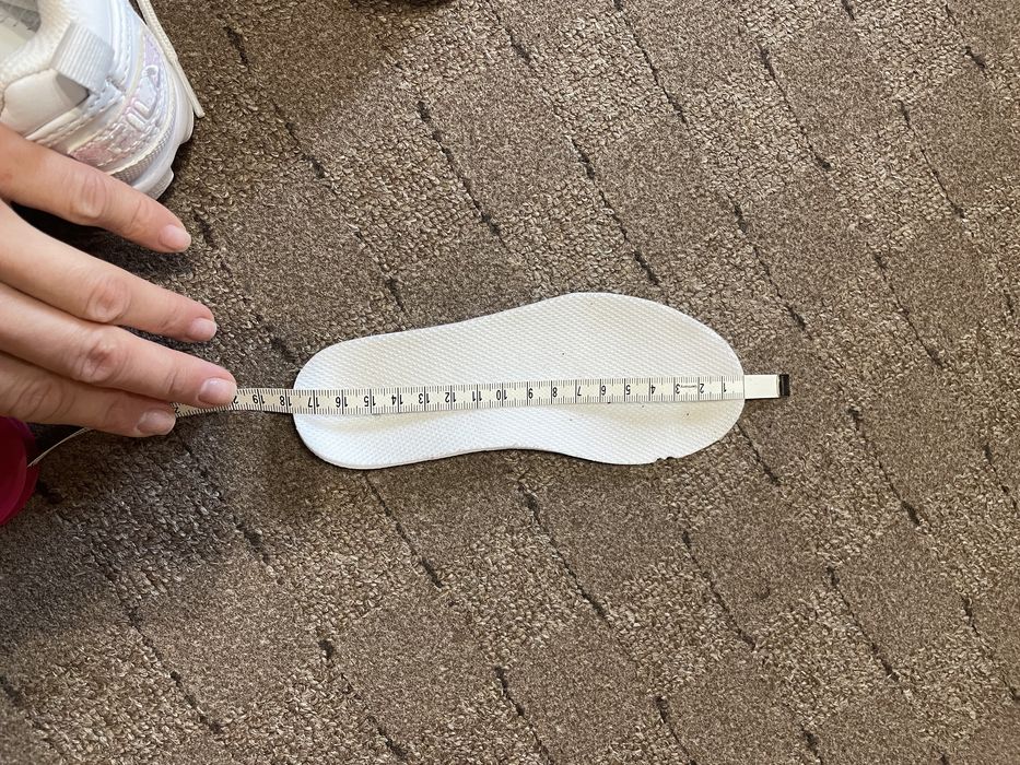 Дитячі кросівки FILA, 27 р, устілка 18 см.