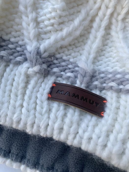 Mammut czapka knit model Sally biała narciarska beanie