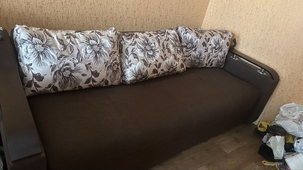 Диван у чудовому стані