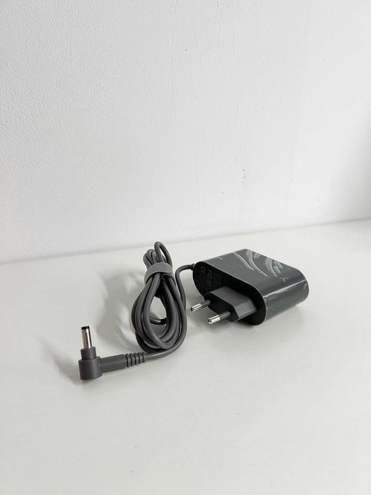 Zasilacz Ładowarka do odkurzacza Dyson V10 V11 V12 V15 SV12 SV15 SV20