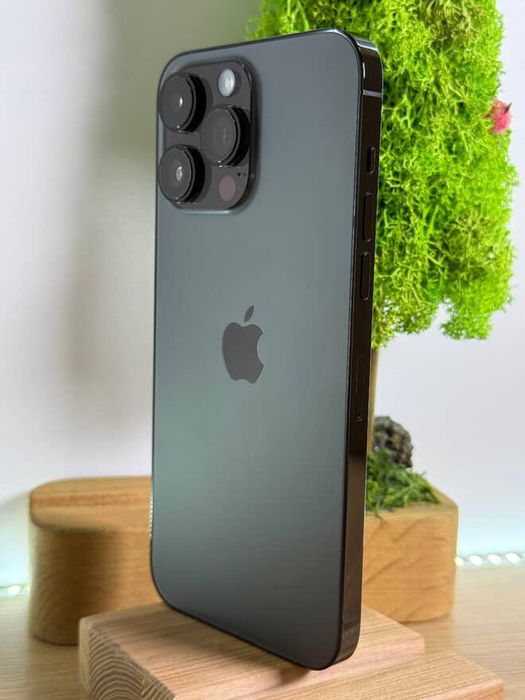 Продам 14 про макс