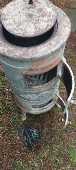 Piecyk koza wolnostojący