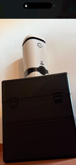 Kuferek kosmetyczny, nawilżacz powietrza do mobilneg przedłużania rzęs