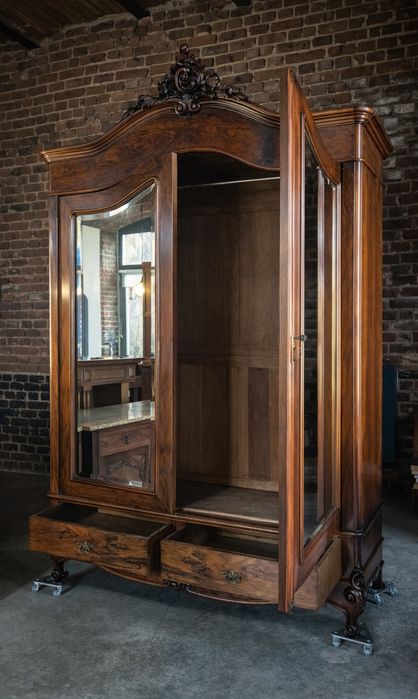 Nr. 402  Szafa pałacowa Ludwik XV