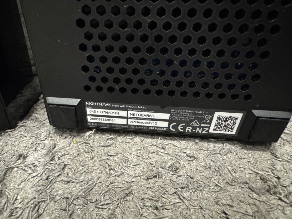 Netgear NightHawk WiFi 6 Mesh - Unidade principal com 2 satélites