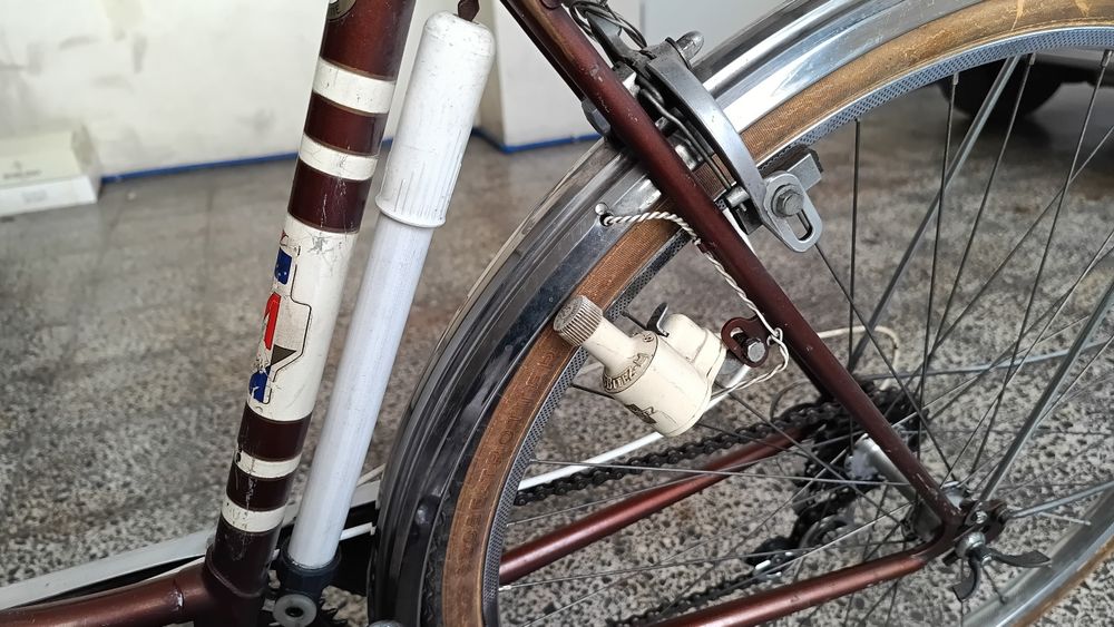 Bicicleta pasteleira Mercier