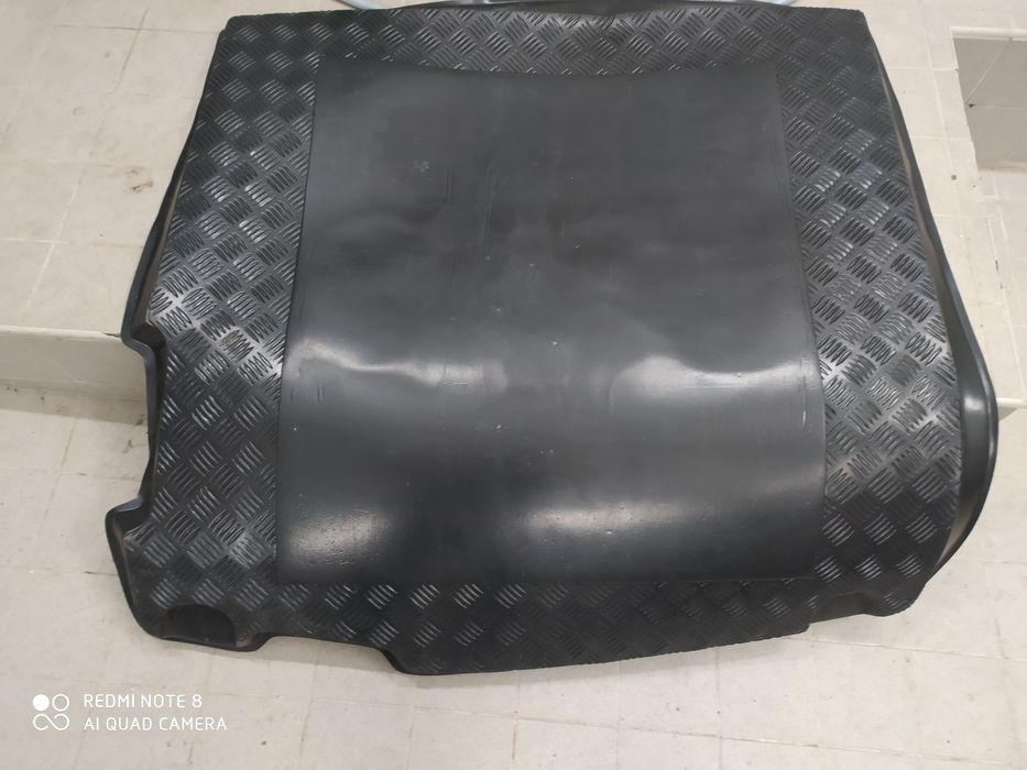 Ford Mondeo  Mk5Mata wykladzina bagażnika