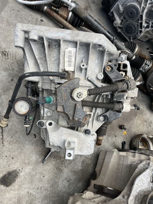 Skrzynia biegów  1.2 tce Tl4072 renault scenic IIIkompletna demontaż