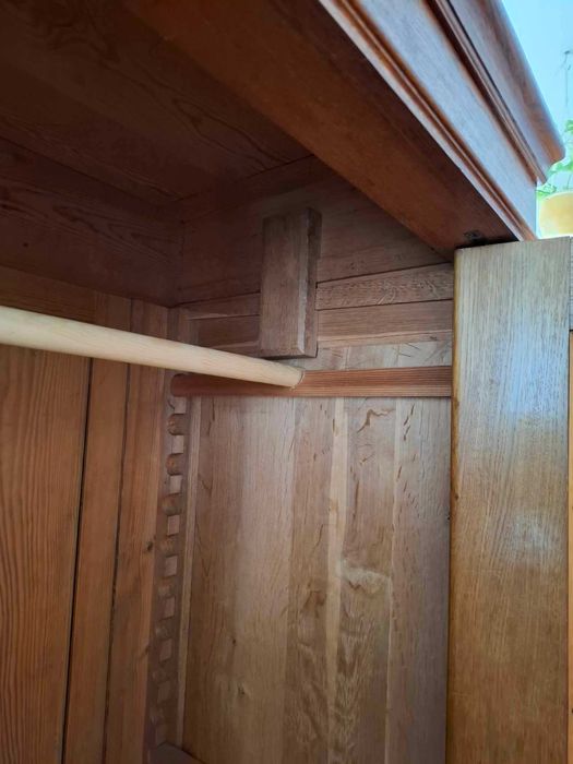 Piękna, dębowa szafa z lustrem