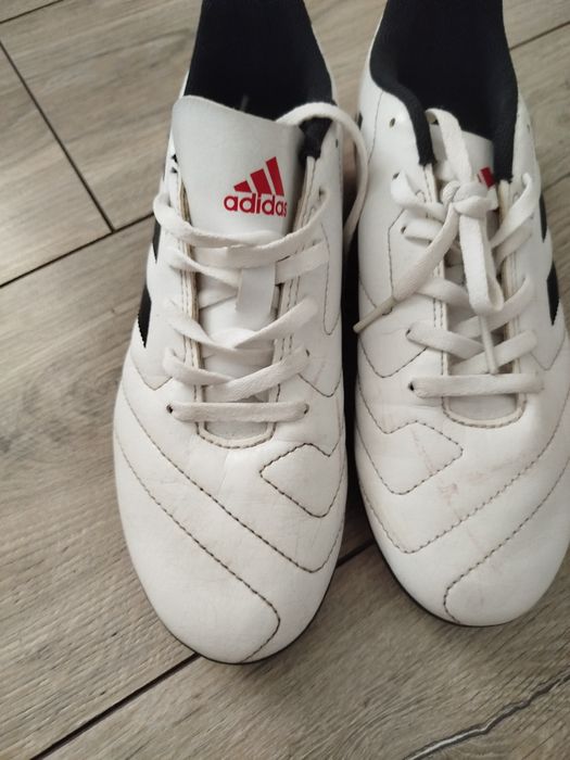 Футбольні бутси 38