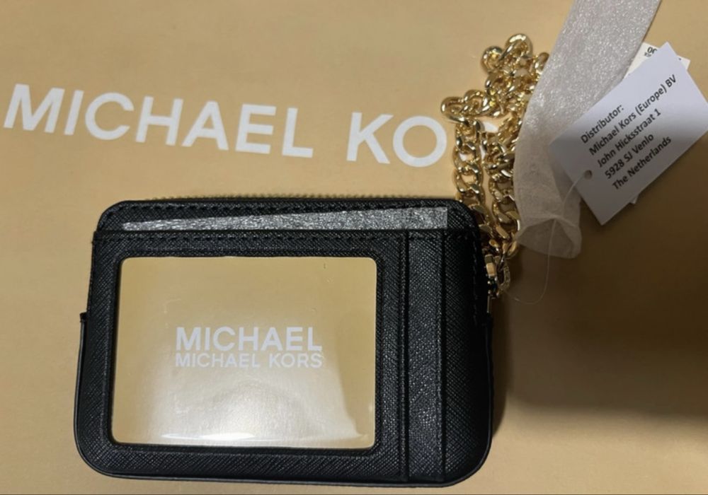 Carteira preto com corrente dourada original michale kors