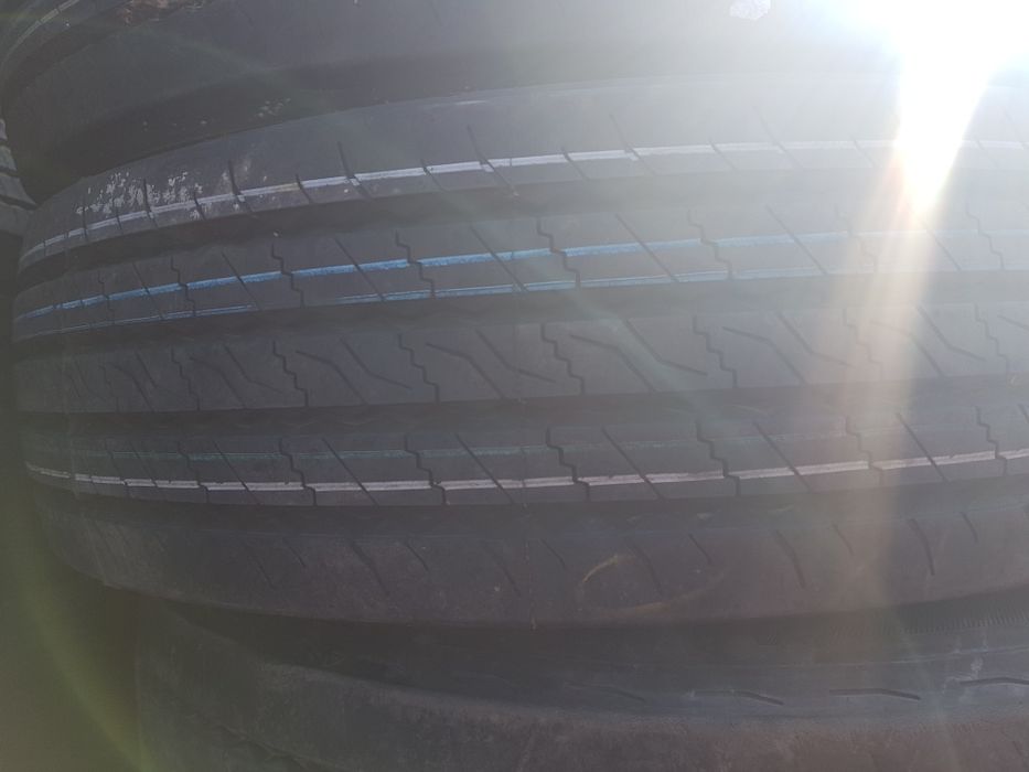 Opony 205/75R17.5 Continental