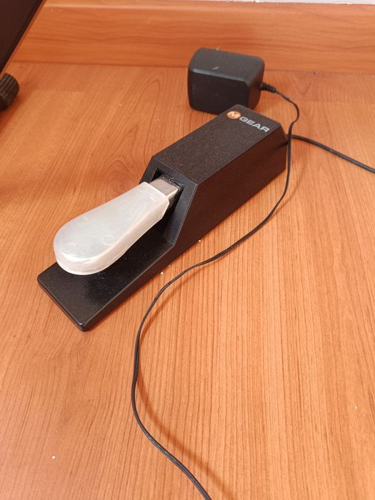 Teclado/órgão YAMAHA YPT-200