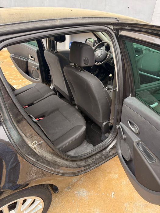 Renault clio 2010