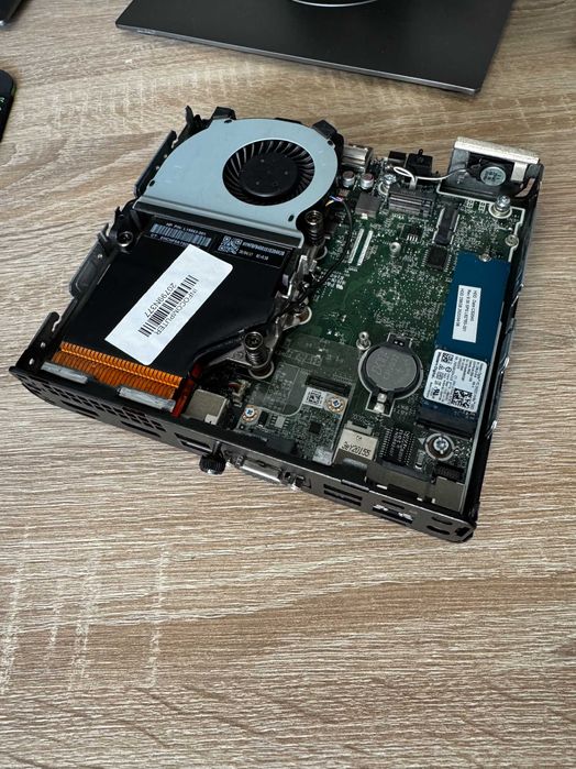 HP EliteDesk 800 G5 Micro SFF 16GB RAM + 9500 + 256GB NVME