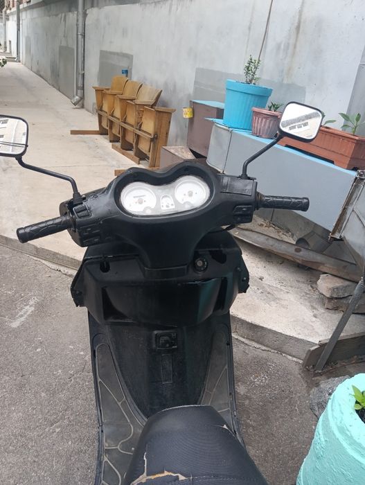 Продам скутер-(мопед )на полном ходу