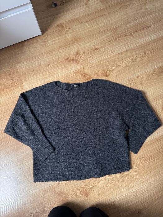 Sweter szary damski