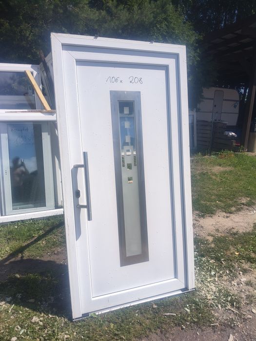 Drzwi wejściowe pcv oraz aluminiowe