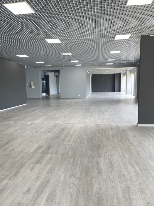 АРЕНДА Весь 2 этаж. Свой вход .  р-н Королева 600m2‼️Люстдорфская