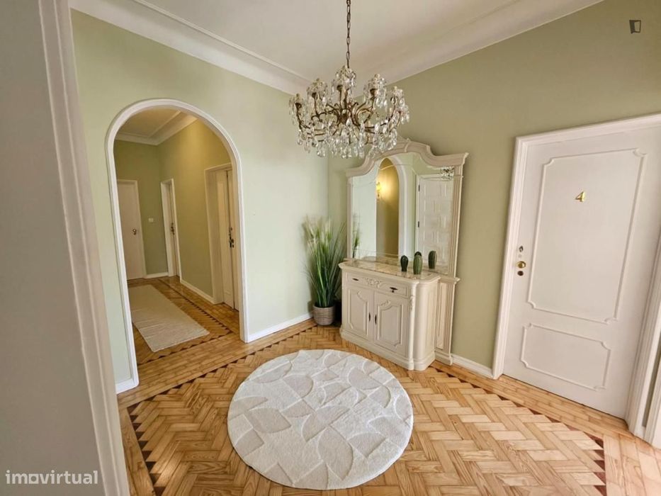 Quarto - localizado em Sé de Braga e São Lázaro Braga