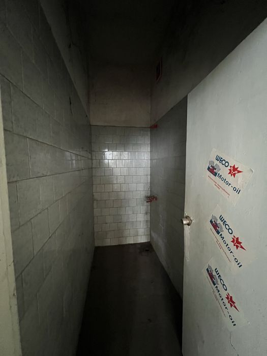 Оренда комерції 402 м² , 1$ м², довгостроково, вул. Пальохи 1