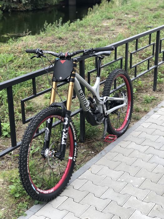 Commencal DH supreme 2021 (fox,sram,spank)