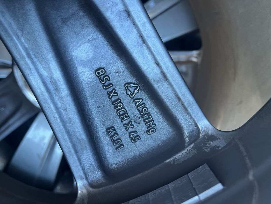 Jantes 19 Originais Land Rover Vilar em 5x108 fim de stock